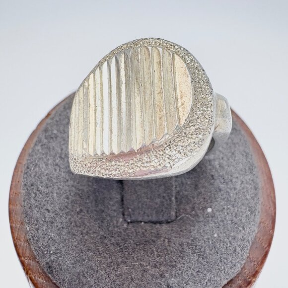 VTG Solid Sterling Silver 925 Etched Rough Textured Freeform Band Ring Size 7 - Picture 2 of 10